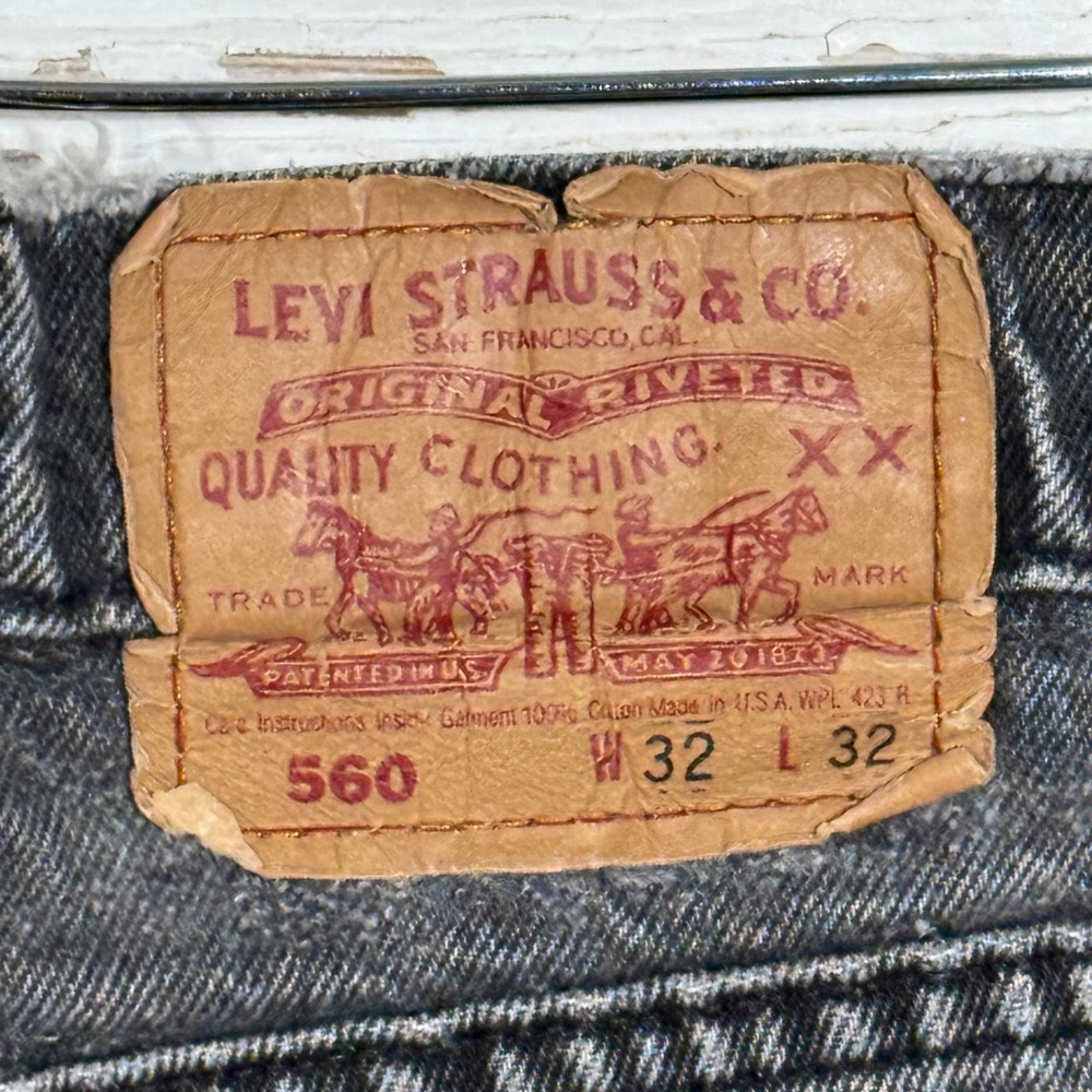 USA Vintage Levi's 560 Jeans Black Wash Distressed Denim Womens Size 31x31.5 - Picture 3 of 9